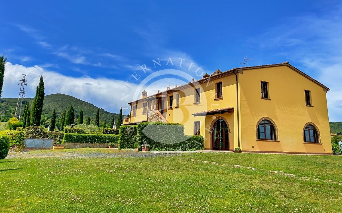 Villa in vendita 12 Stanze da letto a Rosignano Marittimo
