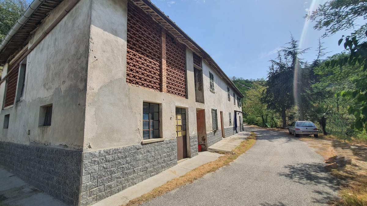Casa indipendente in vendita 2 Stanze da letto a Santo Stefano Belbo