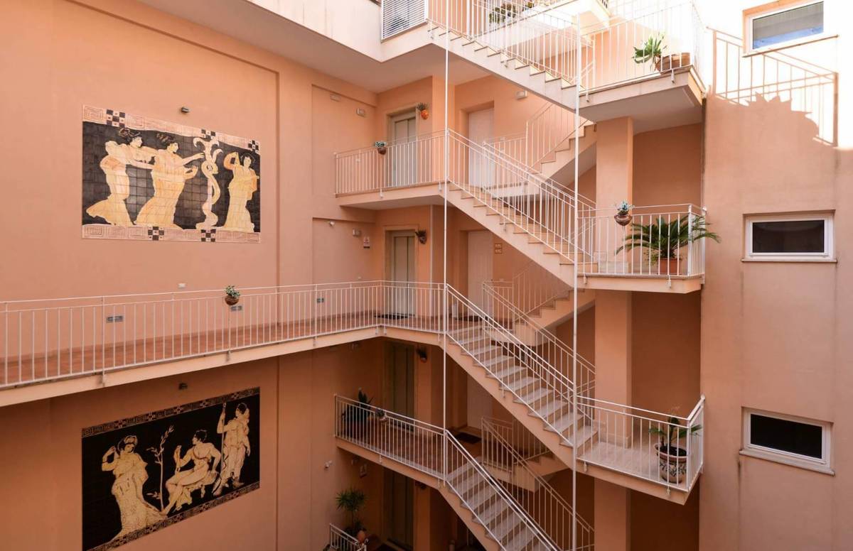 Residence in vendita 22 Stanze da letto a Lecce
