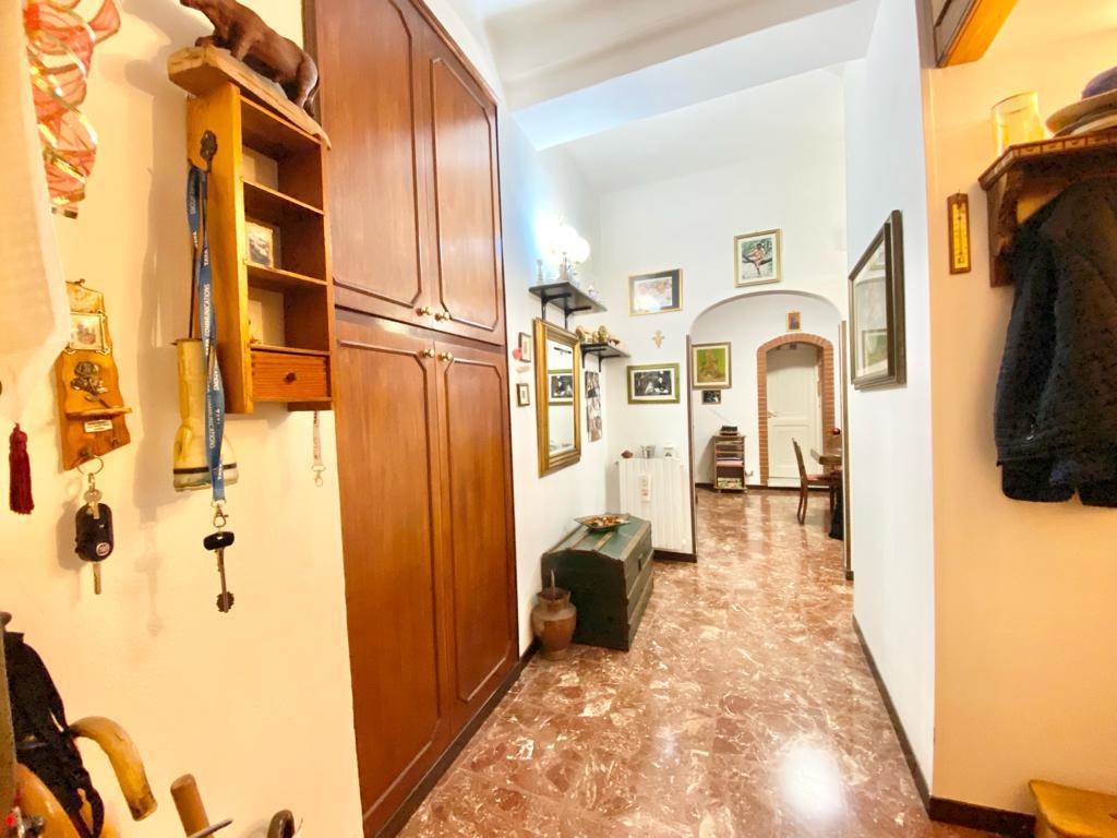 Appartamento indipendente in vendita 1 Stanza da letto a Castelnuovo Magra