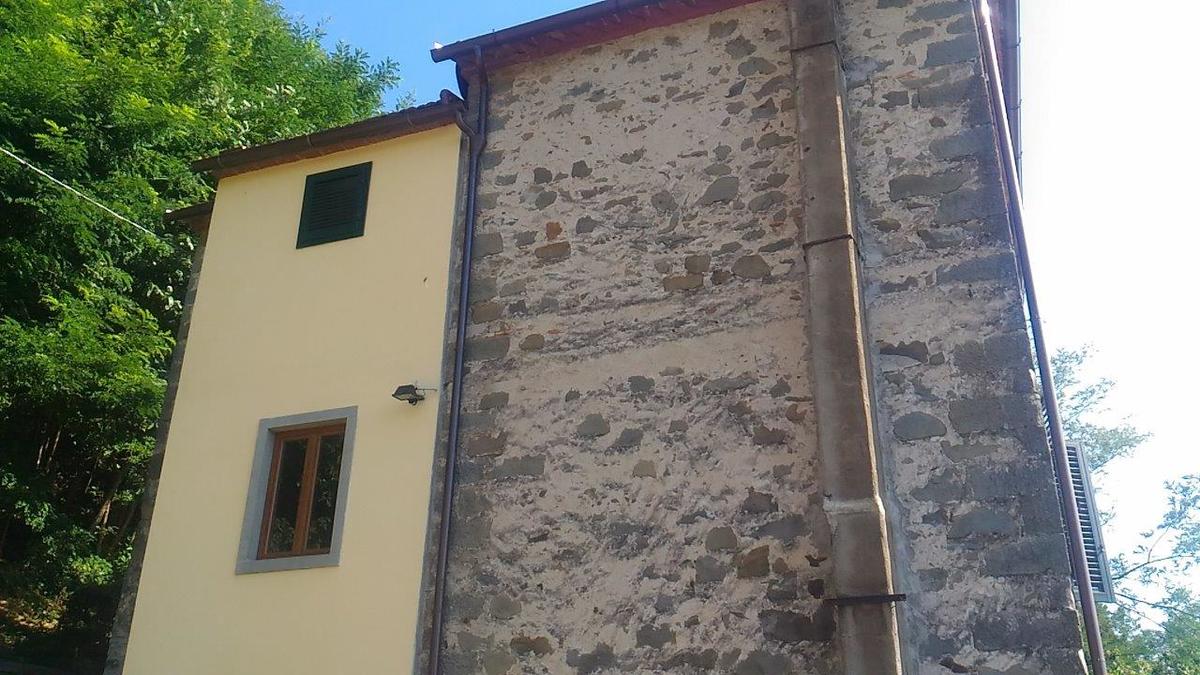 Casa in vendita 4 Stanze da letto a Bagni Di Lucca