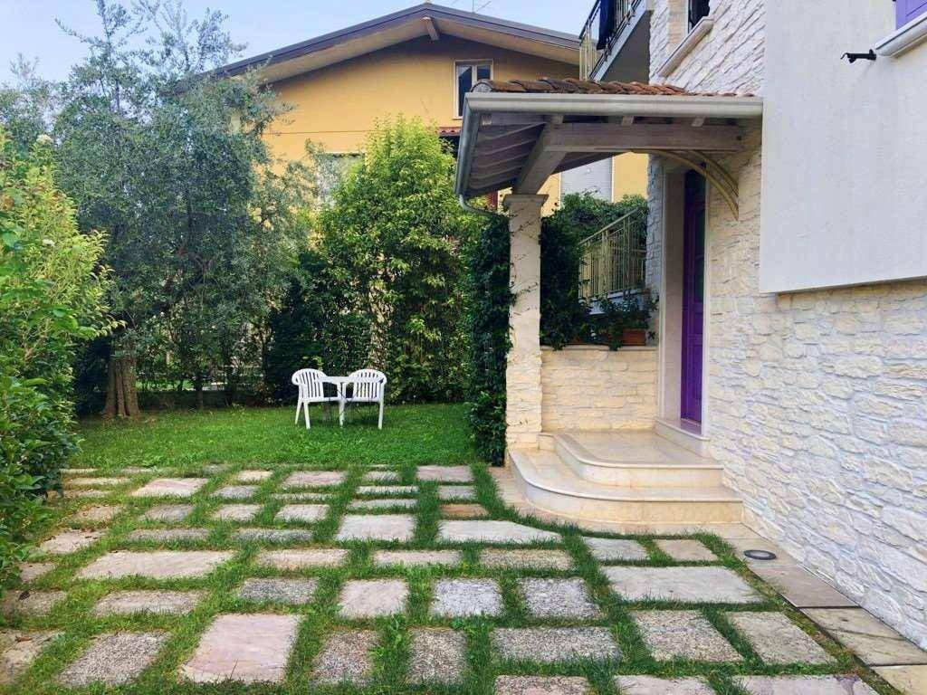 Appartamento in vendita 3 Stanze da letto a Padenghe Sul Garda