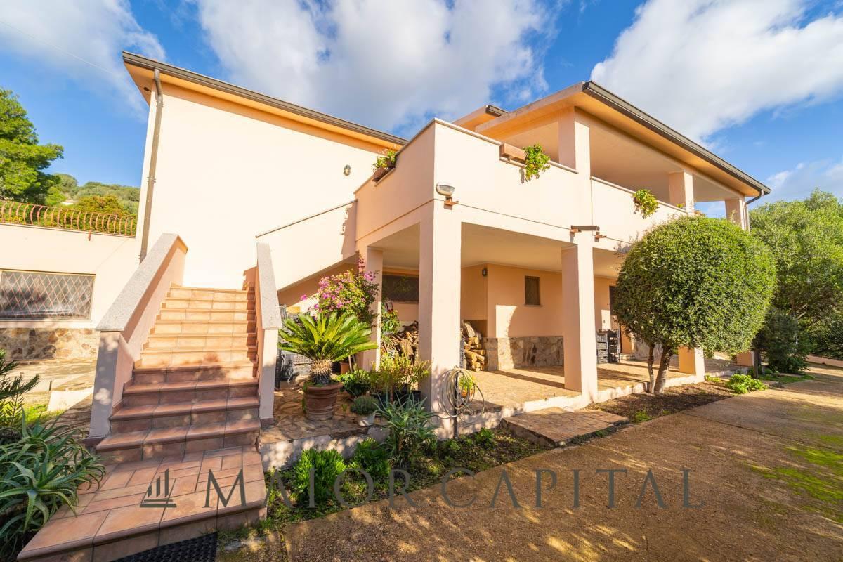 3 Bedrooms Villa for sale in Olbia [589853] | Gate-away®