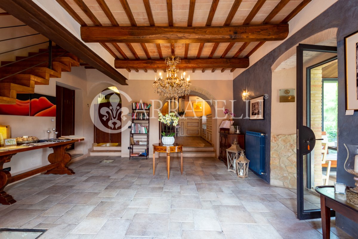 Villa in vendita 16 Stanze da letto a San Gimignano