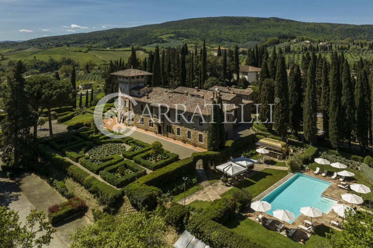 Villa in vendita 24 Stanze da letto a San Gimignano