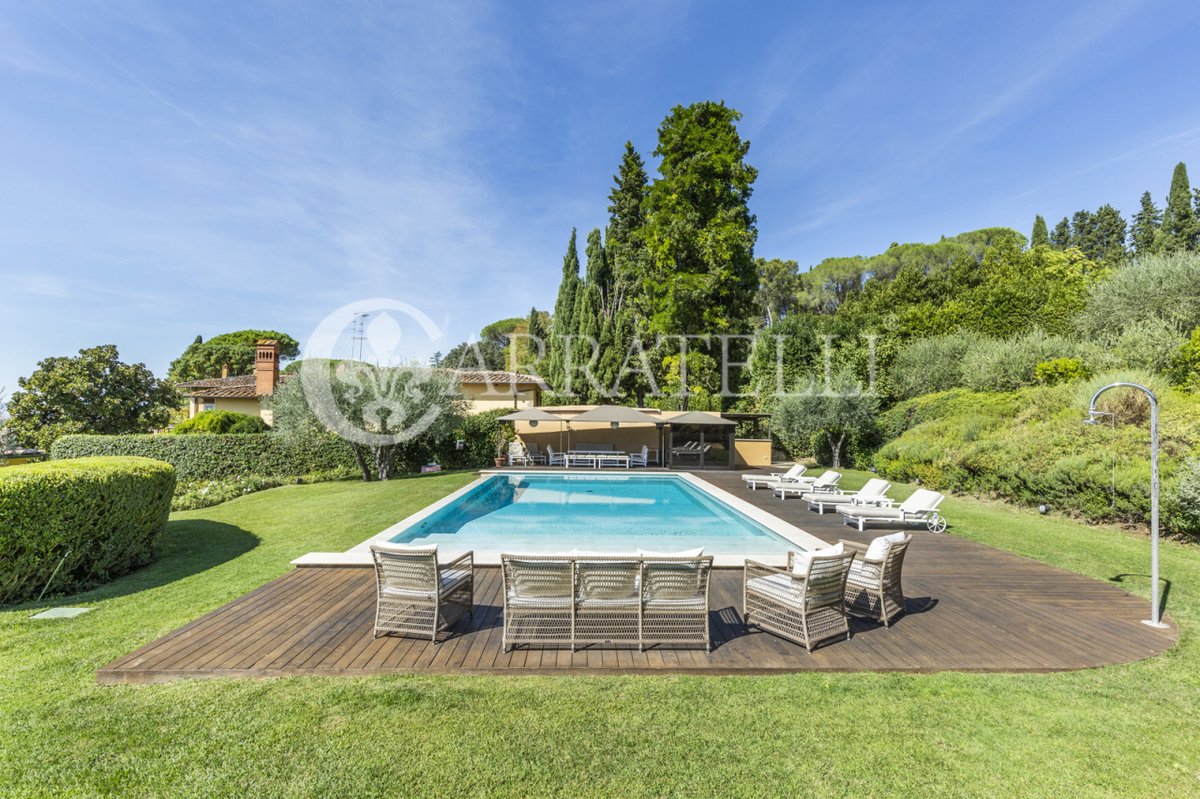 Villa in vendita 7 Stanze da letto a Firenze