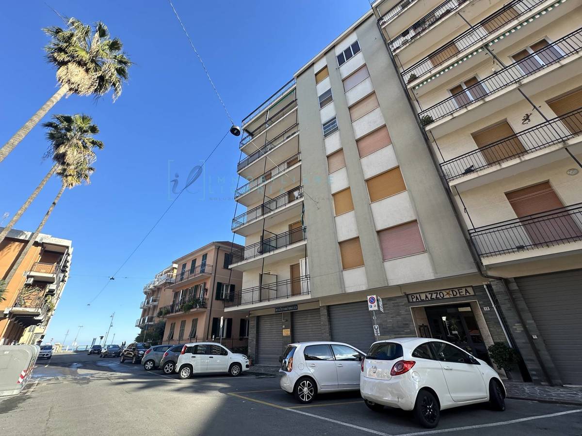 Appartamento in vendita 2 Stanze da letto a Albenga