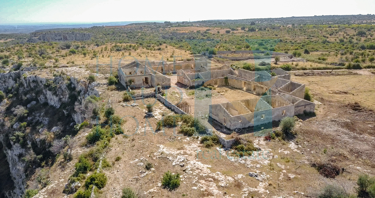 20 Bedrooms Masseria for sale in Canicattini Bagni [479193] Gateaway®