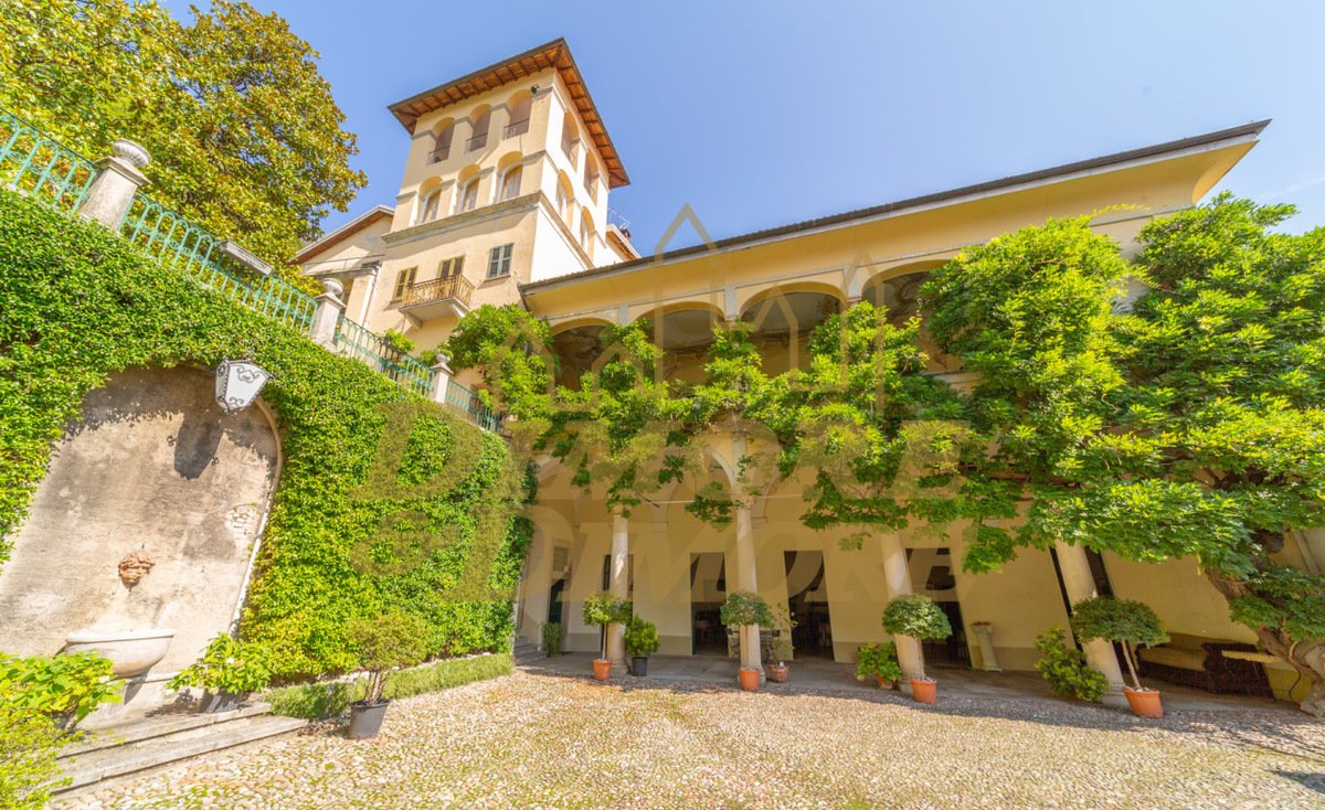 Villa in vendita 4 Stanze da letto a Varese