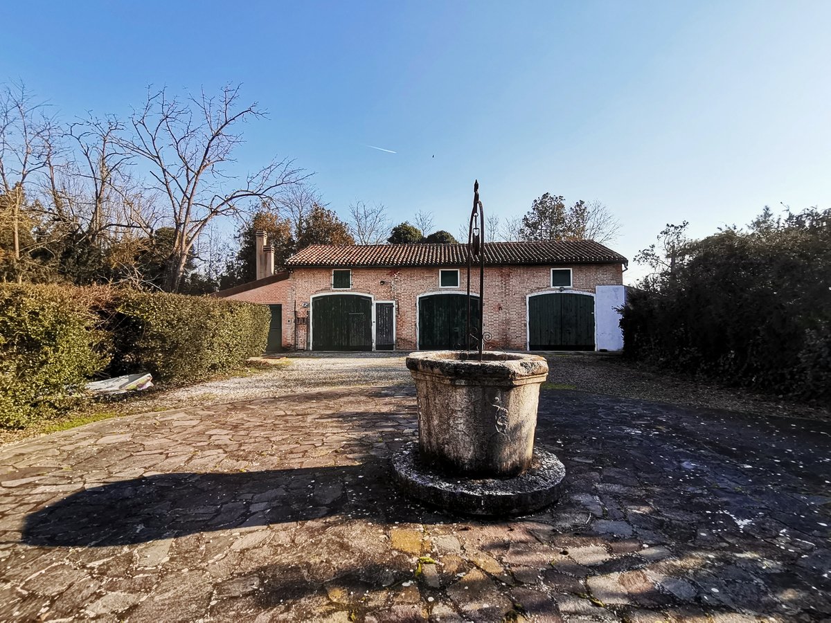 Villa in vendita 6 Stanze da letto a Ferrara