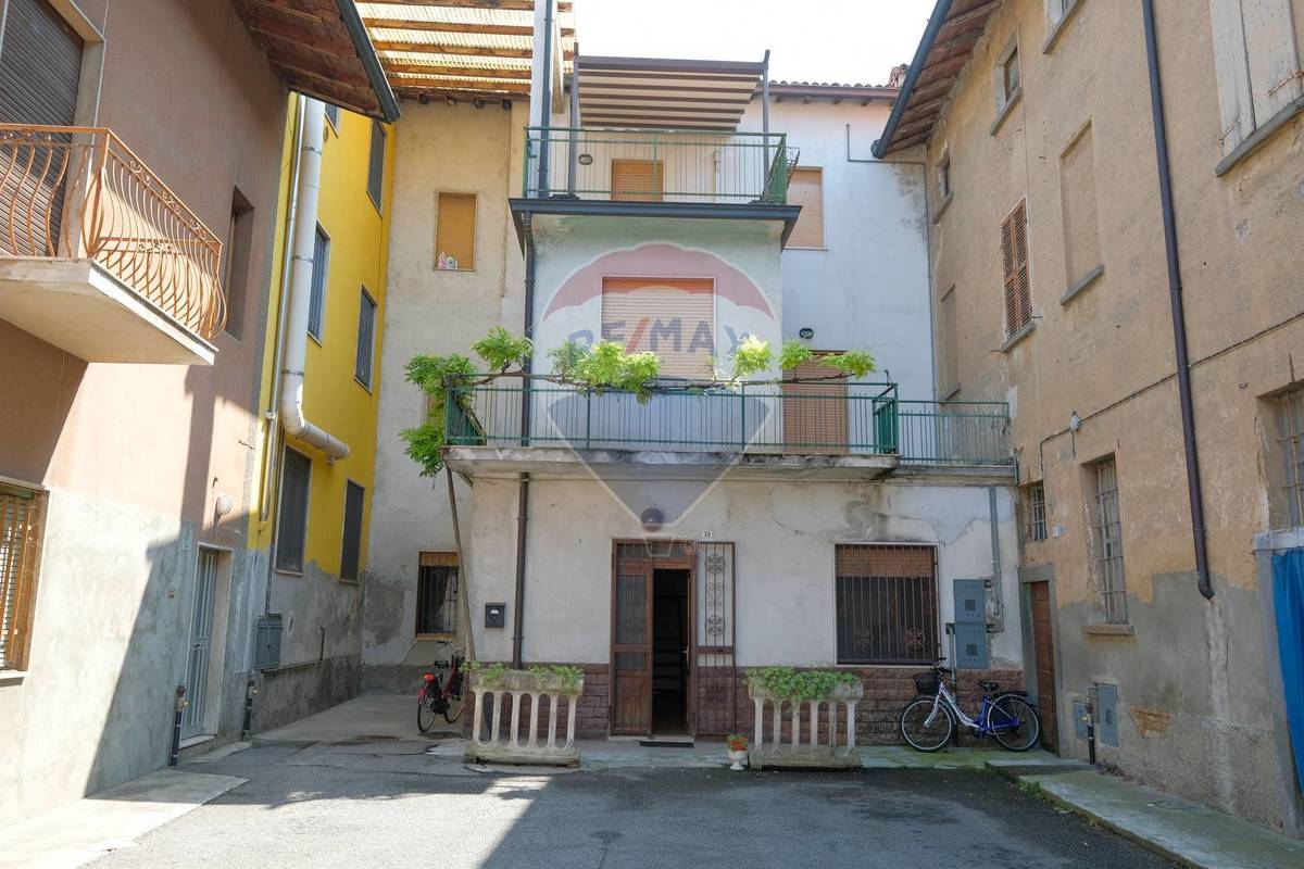 Casa indipendente in vendita 5 Stanze da letto a Pagazzano