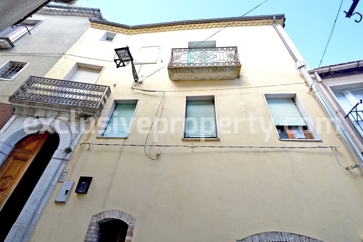 Casa in vendita 5 Stanze da letto a Roccavivara