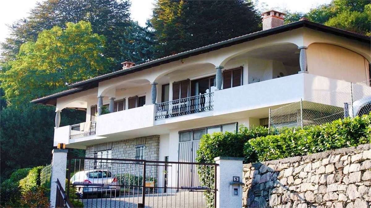Villa in vendita 3 Stanze da letto a Baveno